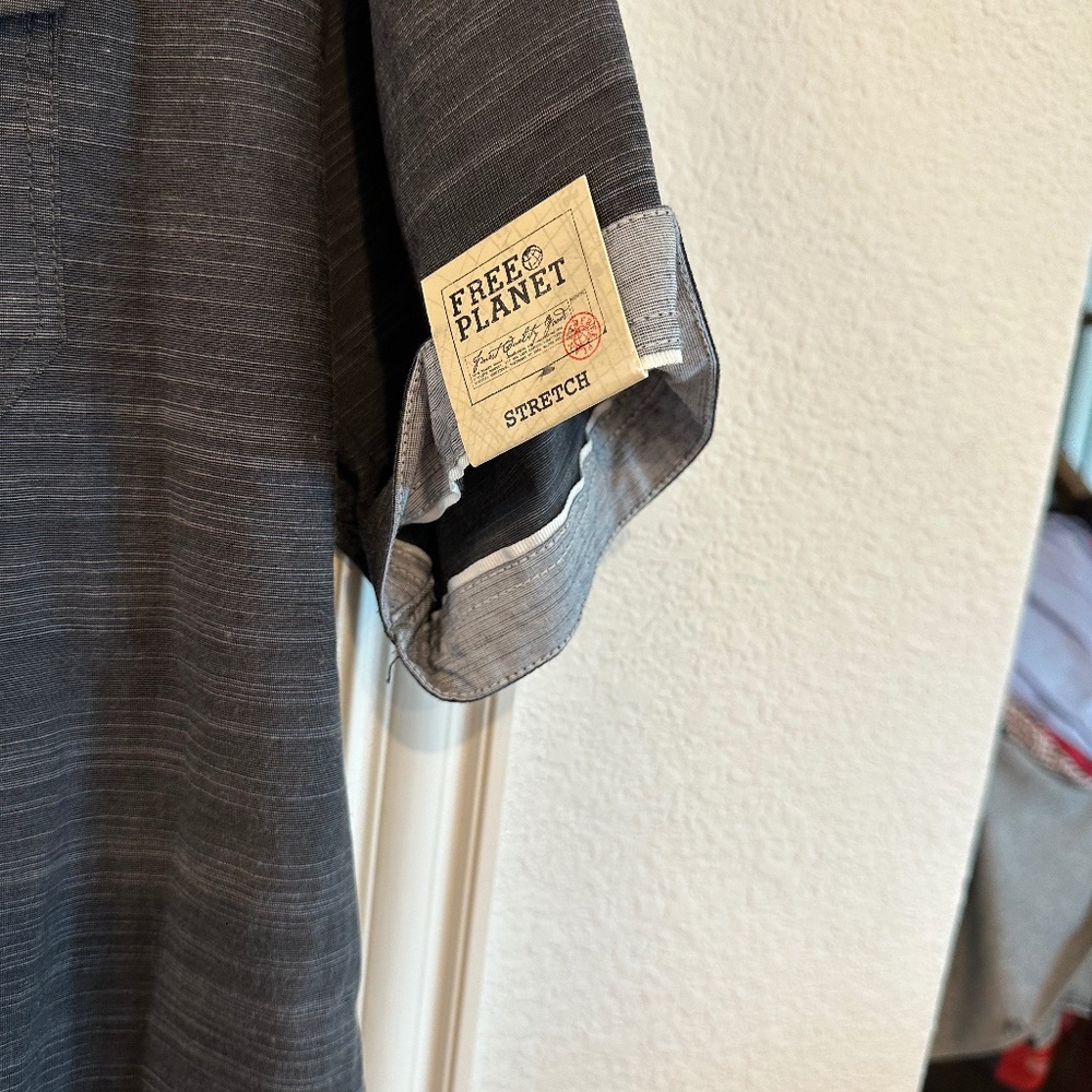 Never been used short sleeve shirt